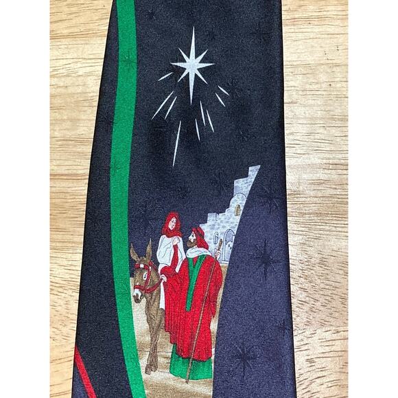 Men's Tie Holiday Traditions By Hallmark Christmas Manger - Picture 8 of 8